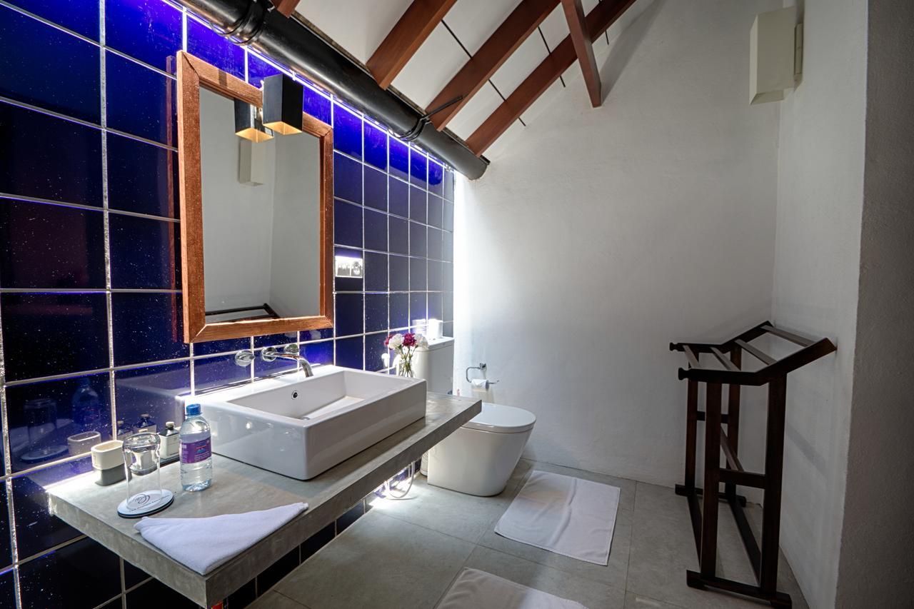Bed and Breakfast Om Shambhala Colombo Exterior foto