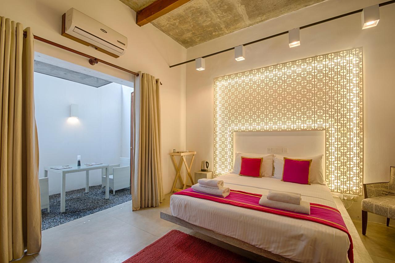 Bed and Breakfast Om Shambhala Colombo Exterior foto