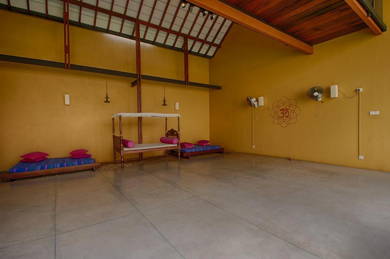 Bed and Breakfast Om Shambhala Colombo Exterior foto